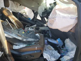 2018 Chrysler Pacifica Limited z VIN 2C4RC1GG4JR212365, wystawiony jako Copart lot #50052575 z przebiegiem Nie podano mil oraz Szkody całkowita. Historia ofert i sprzedaży dostępna na DreamBid. Obrazek 7.