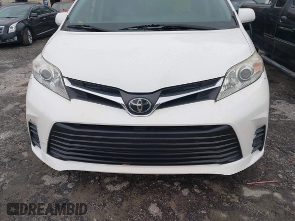 2018 Toyota Sienna LE Auto Access Seat with VIN 5TDKZ3DC7JS962959, listed as a IAAI auction lot 41614517 with 89,362 mi miles. Bid and sale history available at carsss.com. Image 6.