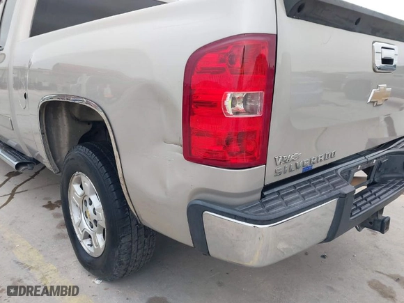 2008 Chevrolet Silverado 1500 Work Truck with VIN 1GCEC19C68Z287545, listed as a IAAI auction lot 41171713 with 173,482 mi miles. Bid and sale history available at carsss.com. Image 20.