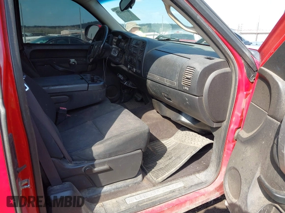 2012 Chevrolet Silverado 1500 LT with VIN 1GCRKSE75CZ250255, listed as a IAAI auction lot 41888459 with 298,362 mi miles. Bid and sale history available at carsss.com. Image 5.