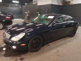 2007 Mercedes-Benz CLS-Class 5.5L with VIN WDDDJ72X77A106148, listed as a IAAI auction lot 41993651 with 158,291 mi miles. Bid and sale history available at carsss.com. Image 2.