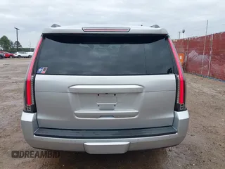 2015 GMC Yukon SLT with VIN 1GKS1BKC7FR628736, listed as a IAAI auction lot 41709926 with 130,254 mi miles. Bid and sale history available at carsss.com. Image 17.