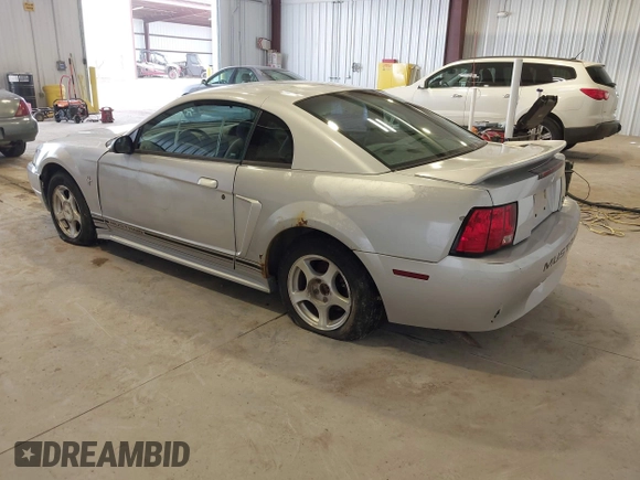 2001 Ford Mustang Standard with VIN 1FAFP40441F231441, listed as a IAAI auction lot 41973346 with 152,084 mi miles and . Bid and sale history available at DreamBid. Image 3.