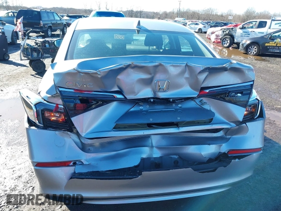 2022 Honda Civic Sedan LX with VIN 2HGFE2F2XNH545465, listed as a IAAI auction lot 41571131 with 43,866 mi miles. Bid and sale history available at carsss.com. Image 6.