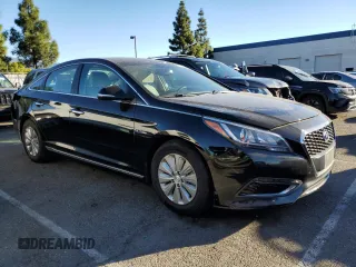 2016 Hyundai Sonata Hybrid SE with VIN KMHE24L14GA011949, listed as a Copart auction lot 71629653 with 103,993 mi miles. Bid and sale history available at carsss.com. Image 4.
