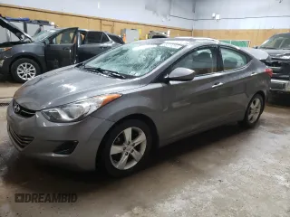2013 Hyundai Elantra GLS z VIN 5NPDH4AEXDH382185, wystawiony jako Copart lot #56473015 z przebiegiem 133 994 mil mil oraz Szkoda całkowita • Salvage title. Historia ofert i sprzedaży dostępna na DreamBid. Obrazek 1.