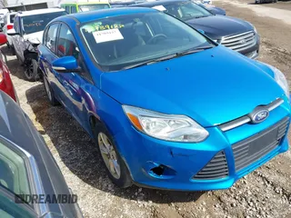 2013 Ford Focus SE with VIN 1FADP3K23DL262456, listed as a IAAI auction lot 41789127 with 177,352 mi miles. Bid and sale history available at carsss.com. Image 1.