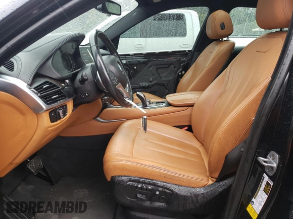 2018 BMW X6 sDrive35i with VIN 5UXKU0C5XJ0G80402, listed as a Copart auction lot 71298364 with 101,603 mi miles and Salvage Title. Bid and sale history available at carsss.com. Image 7.