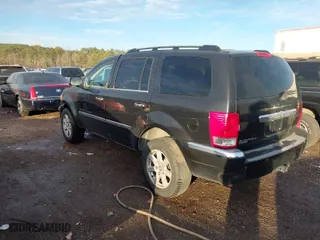 2007 Chrysler Aspen Limited with VIN 1A8HX58P97F504043, listed as a IAAI auction lot 41263782 with 366,605 mi miles. Bid and sale history available at carsss.com. Image 3.