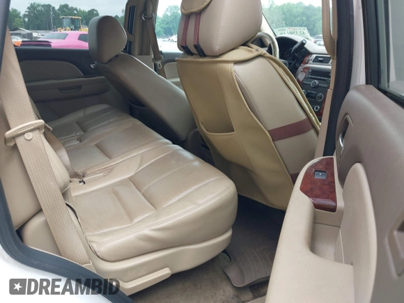 2012 Chevrolet Tahoe LT z VIN 1GNSCBE09CR131245, wystawiony jako IAAI lot #42350118 z przebiegiem 188 565 mil mil oraz . Historia ofert i sprzedaży dostępna na DreamBid. Obrazek 8.