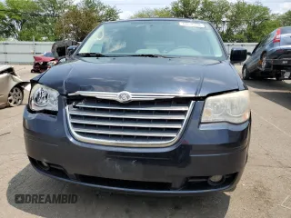 2010 Chrysler Town & Country Touring z VIN 2A4RR5D16AR403964, wystawiony jako Copart lot #60079535 z przebiegiem 145 398 mil mil oraz Szkoda całkowita • Salvage title. Historia ofert i sprzedaży dostępna na DreamBid. Obrazek 5.