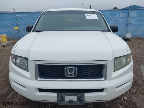 2008 Honda Ridgeline RTX with VIN 2HJYK16318H527181, listed as a IAAI auction lot 41777517 with 231,613 mi miles. Bid and sale history available at carsss.com. Image 12.