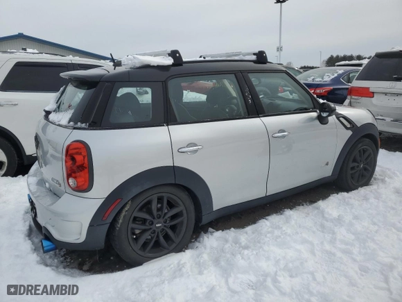 2013 MINI Cooper Countryman S ALL4 with VIN WMWZC5C58DWM15375, listed as a Copart auction lot 44399835 with NaN miles and Clean Title. Bid and sale history available at carsss.com. Image 3.