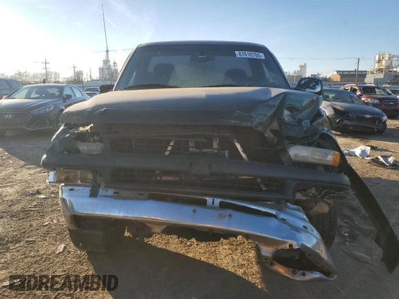 2002 Chevrolet Silverado 1500 LS with VIN 1GCEK14T42Z347338, listed as a Copart auction lot 87610705 with 298,775 mi miles and Salvage Title. Bid and sale history available at carsss.com. Image 5.