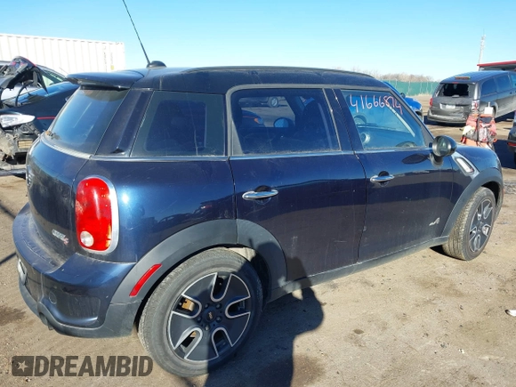 2011 MINI Countryman S with VIN WMWZC5C54BWL55124, listed as a IAAI auction lot 41666874 with 197,656 mi miles and . Bid and sale history available at DreamBid. Image 4.