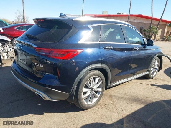 2020 Infiniti QX50 LUXE with VIN 3PCAJ5M17LF109157, listed as a IAAI auction lot 41593864 with 27,895 mi miles. Bid and sale history available at carsss.com. Image 4.