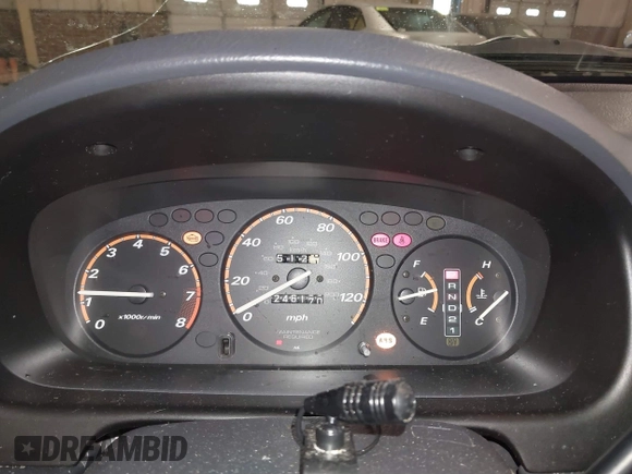 2000 Honda CR-V SE with VIN JHLRD1879YC037127, listed as a IAAI auction lot 41285624 with 246,170 mi miles. Bid and sale history available at carsss.com. Image 7.