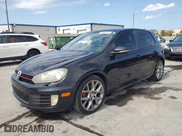 2013 Volkswagen GTI Driver's Edition z VIN WVWHV7AJ6DW092237, wystawiony jako Copart lot #59504415 z przebiegiem 141 938 mil mil oraz Szkoda całkowita • Salvage title. Historia ofert i sprzedaży dostępna na DreamBid. Obrazek 1.