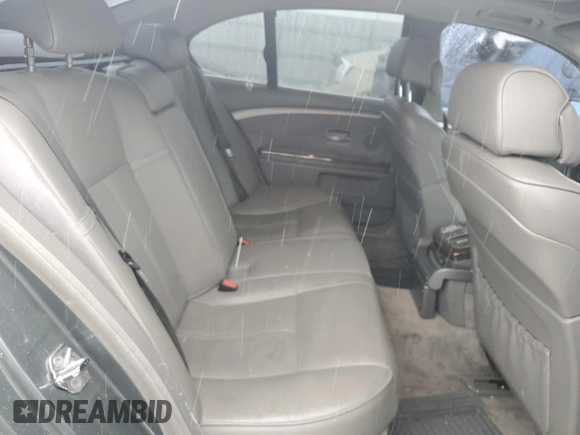 2007 BMW 7 Series 750i z VIN WBAHL83587DT08789, wystawiony jako Copart lot #79364414 z przebiegiem 172 496 mil mil oraz Szkoda całkowita • Salvage title. Historia ofert i sprzedaży dostępna na DreamBid. Obrazek 10.