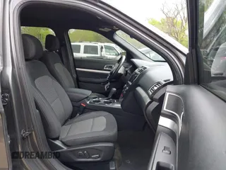 2017 Ford Explorer XLT with VIN 1FM5K7D86HGC21898, listed as a IAAI auction lot 42018490 with 78,139 mi miles and . Bid and sale history available at carsss.com. Image 5.