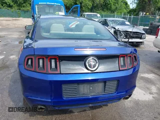 2014 Ford Mustang V6 with VIN 1ZVBP8AM9E5273871, listed as a IAAI auction lot 42457947 with 129,175 mi miles and . Bid and sale history available at DreamBid. Image 16.