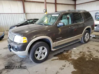 2005 Ford Explorer Eddie Bauer z VIN 1FMDU74E75UA91770, wystawiony jako Copart lot #67545334 z przebiegiem 143 950 mil mil oraz Szkoda całkowita • Salvage title. Historia ofert i sprzedaży dostępna na DreamBid. Obrazek 1.
