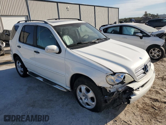 2005 Mercedes-Benz M-Class 3.7L with VIN 4JGAB57E55A559036, listed as a Copart auction lot 83024234 with 164,454 mi miles and Salvage Title. Bid and sale history available at carsss.com. Image 4.