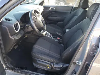 2021 Hyundai Venue SEL with VIN KMHRC8A38MU100167, listed as a Copart auction lot 45690035 with 35,104 mi miles and Salvage Title. Bid and sale history available at DreamBid. Image 7.