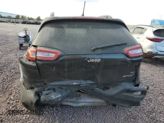 2016 Jeep Cherokee Sport с VIN 1C4PJLAS8GW291237, выставлен на аукционе Copart как лот 44750515 с пробегом 191 261 миль миль и Списание • Salvage title. История ставок и продаж доступна на DreamBid. Изображение 6.