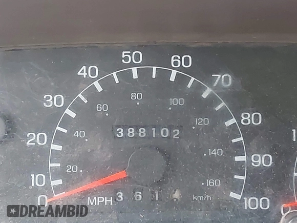 1999 Ford F-350 XL z VIN 1FTSW30F2XEB28461, wystawiony jako IAAI lot #42265380 z przebiegiem 388 102 mil mil oraz . Historia ofert i sprzedaży dostępna na DreamBid. Obrazek 15.