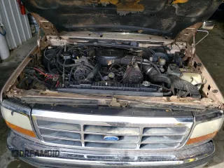 1992 Ford F-250 with VIN 1FTHX26MXNKA05058, listed as a Copart auction lot 46181044 with 200,145 mi miles and Salvage Title. Bid and sale history available at carsss.com. Image 11.
