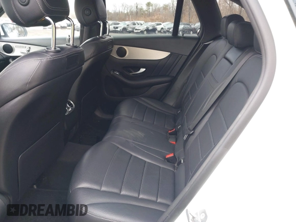 2019 Mercedes-Benz GLC 300 z VIN WDC0G4KB2KV125860, wystawiony jako IAAI lot #41666197 z przebiegiem 66 127 mil mil oraz . Historia ofert i sprzedaży dostępna na DreamBid. Obrazek 8.