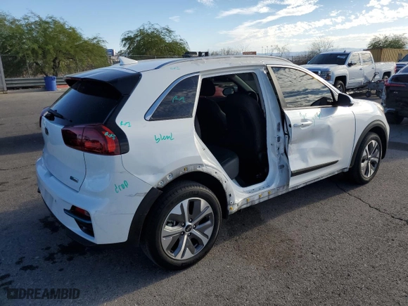 2020 Kia Niro EV EX Premium with VIN KNDCE3LG8L5080860, listed as a Copart auction lot 72027334 with 44,903 mi miles and Salvage Title. Bid and sale history available at carsss.com. Image 3.