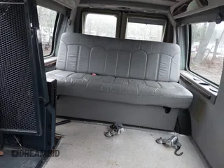 2002 Ford Econoline Cargo with VIN 1FDRE14W72HB82339, listed as a IAAI auction lot 41730429 with 214,165 mi miles and . Bid and sale history available at DreamBid. Image 8.