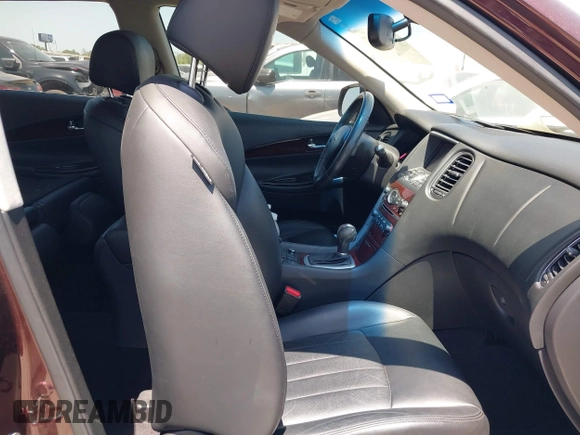 2017 Infiniti QX50 with VIN JN1BJ0RR5HM401395, listed as a IAAI auction lot 41983057 with 102,684 mi miles and . Bid and sale history available at DreamBid. Image 5.