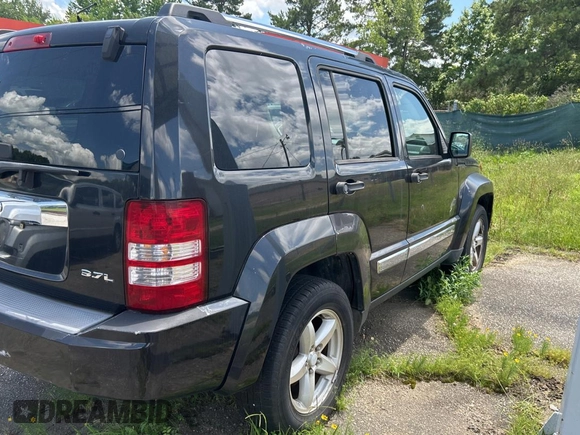 2008 Jeep Liberty Limited with VIN 1J8GN58K58W165434, listed as a Copart auction lot 61976925 with 131,536 mi miles and Clean title. Bid and sale history available at DreamBid. Image 4.