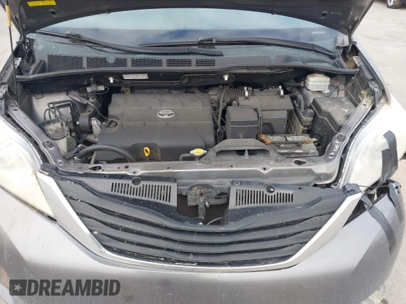 2012 Toyota Sienna LE AAS with VIN 5TDKK3DC0CS192952, listed as a IAAI auction lot 41694554 with 179,277 mi miles. Bid and sale history available at carsss.com. Image 10.
