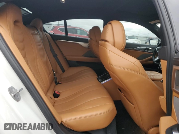 2022 BMW 8 Series 840i with VIN WBAGV4C01NCJ30083, listed as a Copart auction lot 81356084 with 61,868 mi miles and Salvage title. Bid and sale history available at DreamBid. Image 10.