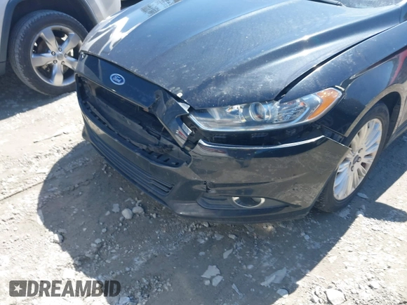 2015 Ford Fusion SE Hybrid with VIN 3FA6P0LU8FR148917, listed as a IAAI auction lot 41876627 with 253,952 mi miles. Bid and sale history available at carsss.com. Image 6.