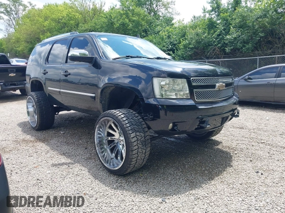 2007 Chevrolet Tahoe LT z VIN 1GNFK13067R331734, wystawiony jako IAAI lot #42372797 z przebiegiem 173 150 mil mil oraz . Historia ofert i sprzedaży dostępna na DreamBid. Obrazek 1.
