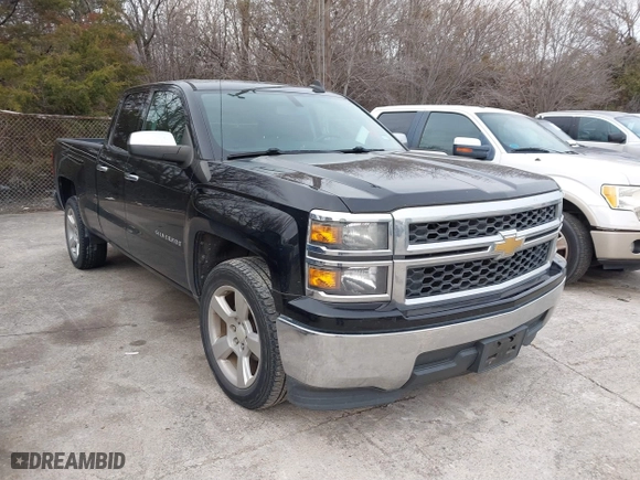 2015 Chevrolet Silverado 1500 LS with VIN 1GCRCPEH4FZ328290, listed as a IAAI auction lot 41584552 with 228,549 mi miles. Bid and sale history available at carsss.com. Image 1.