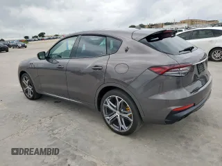 2022 Maserati Levante Modena S with VIN ZN661ZUM4NX393104, listed as a Copart auction lot 54906085 with 11,800 mi miles and Non Repairable. Bid and sale history available at carsss.com. Image 2.