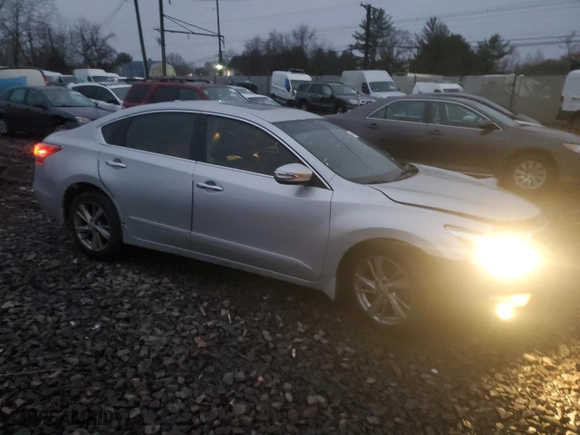 2013 Nissan Altima 2.5 SL with VIN 1N4AL3AP6DC159432, listed as a Copart auction lot 44001025 with 109,628 mi miles and Salvage Title. Bid and sale history available at carsss.com. Image 4.