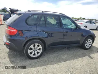 2007 BMW X5 4.8i z VIN 4USFE83537LY64075, wystawiony jako Copart lot #56922745 z przebiegiem 121 828 mil mil oraz Czysty tytuł • Clean title. Historia ofert i sprzedaży dostępna na DreamBid. Obrazek 3.