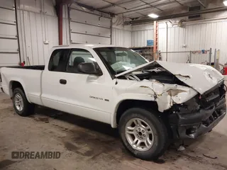 2002 Dodge Dakota SLT with VIN 1B7GL42X32S632375, listed as a IAAI auction lot 39909886 with 181,521 mi miles. Bid and sale history available at carsss.com. Image 14.