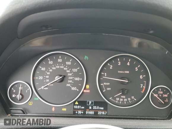 2014 BMW 3 Series 328i xDrive with VIN WBA3B5C57EF599556, listed as a Copart auction lot 82405724 with 91,665 mi miles and Salvage Title. Bid and sale history available at carsss.com. Image 9.