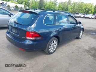 2010 Volkswagen Jetta SE with VIN 3VWTX7AJ2AM613550, listed as a IAAI auction lot 42281149 with 100,666 mi miles and . Bid and sale history available at DreamBid. Image 4.