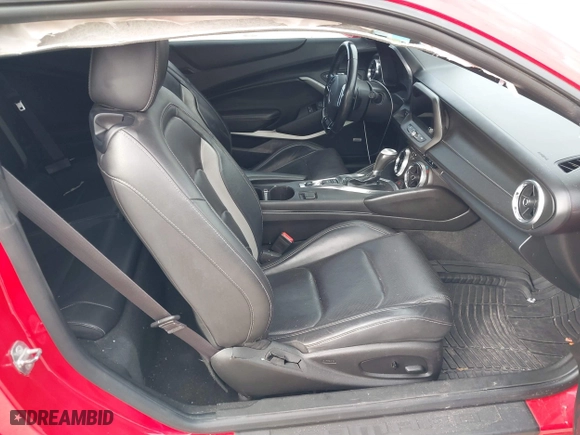 2017 Chevrolet Camaro 2LT with VIN 1G1FD1RS9H0171021, listed as a IAAI auction lot 41571765 with 1 mi miles. Bid and sale history available at carsss.com. Image 5.