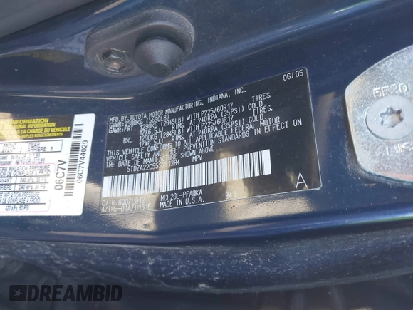 2005 Toyota Sienna XLE with VIN 5TDZA22C55S351384, listed as a IAAI auction lot 41841115 with 999,999 mi miles. Bid and sale history available at carsss.com. Image 9.