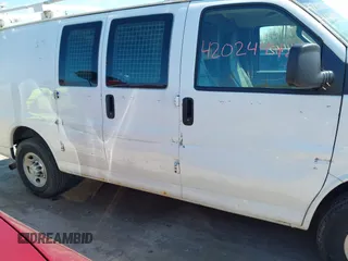 2017 Chevrolet Express Cargo Van with VIN 1GCWGAFF3H1115639, listed as a IAAI auction lot 42024442 with 150,274 mi miles. Bid and sale history available at carsss.com. Image 13.